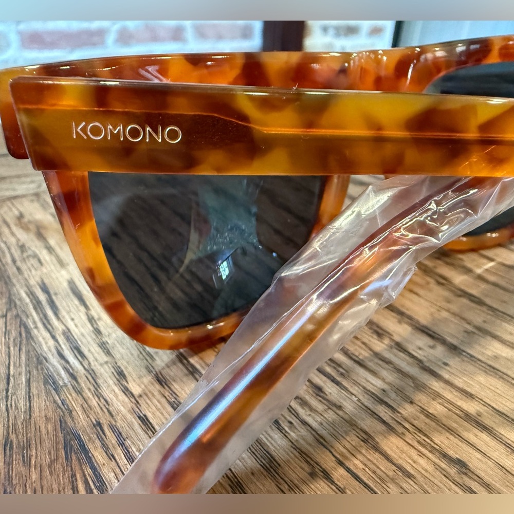 NWOT Komono Bennet Demi in Caramel Unisex Sunglasses - Picture 6 of 9